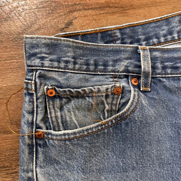 Levi 501 Jeans Mens 36x26 Medium Wash Blue Cotton Denim Pants - Picture 3 of 6